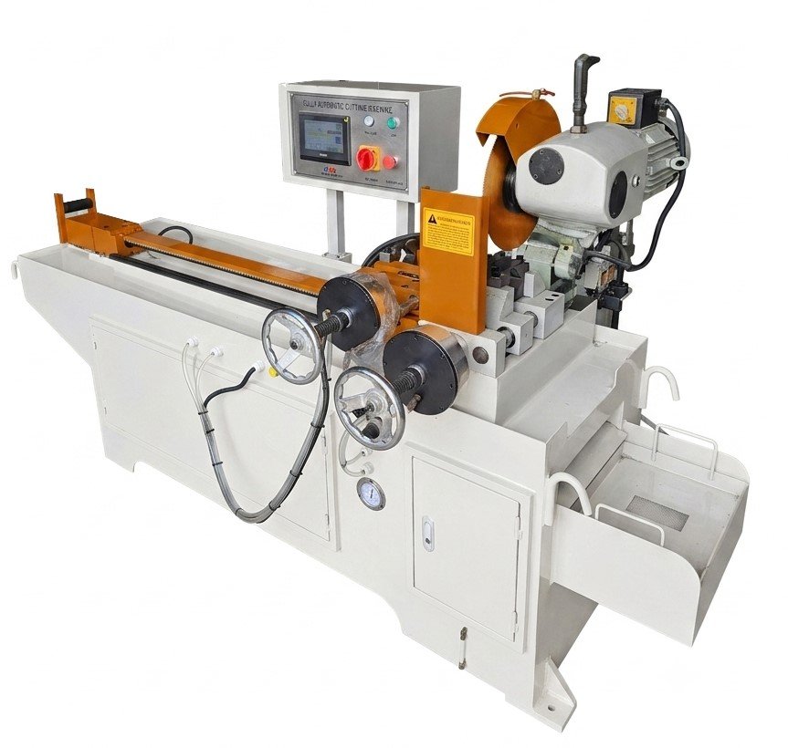 King Cobra 900 CNC